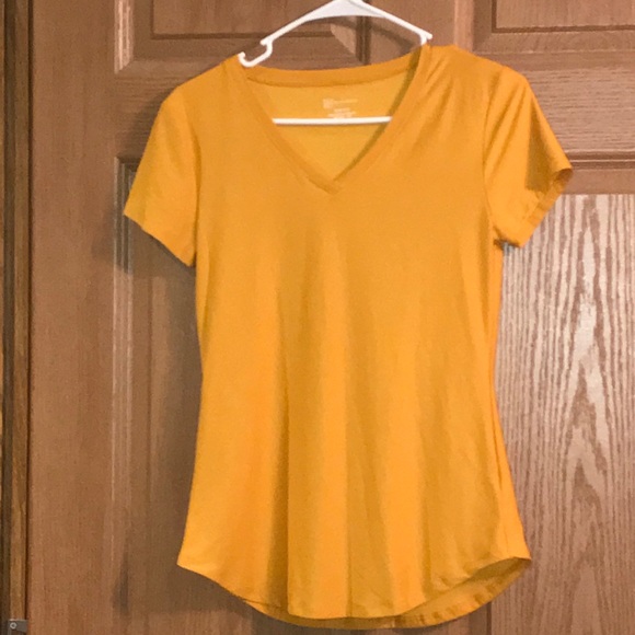 Mustard yellow shirt - Picture 1 of 1